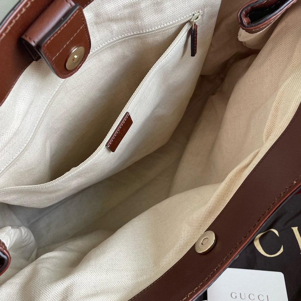 Gucci Bag - Picture 6 of 6